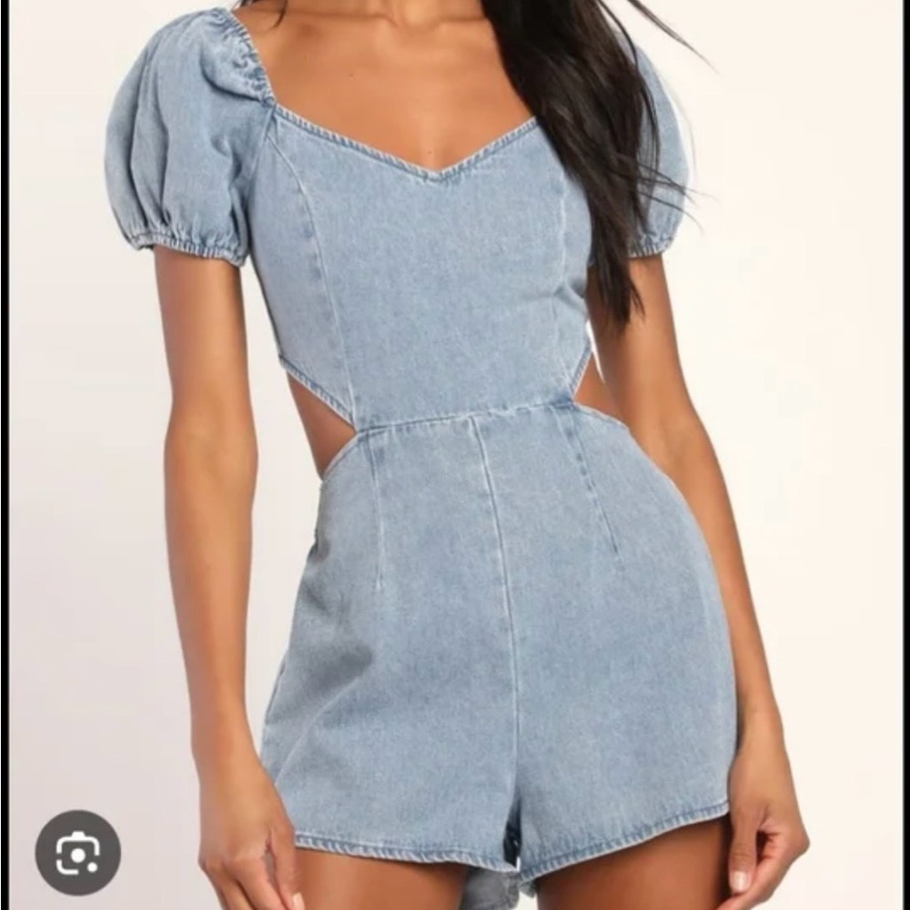 BLUE BLUSH DENIM ROMPER SIZE SMALL NWT